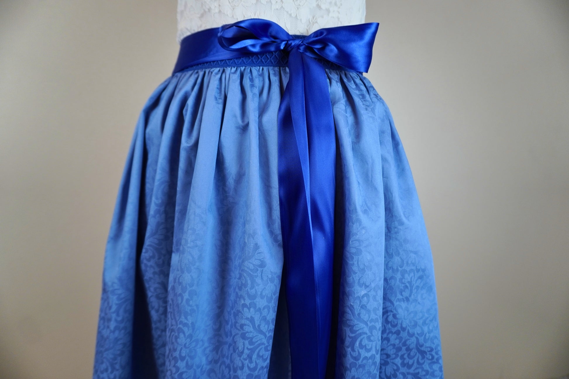 Trachtenrock Bella modern